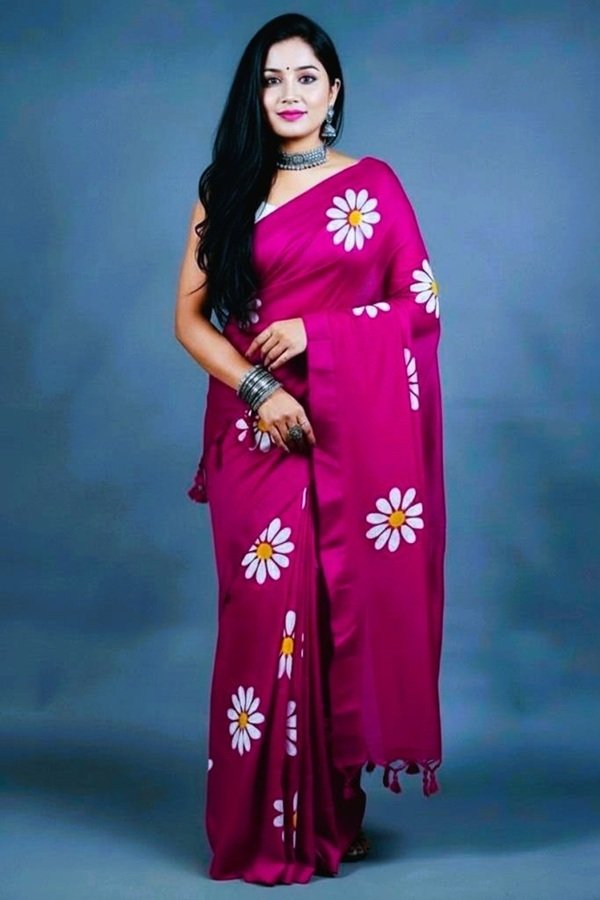 Magenta Khadi Sunflower Block Print Saree front view – handcrafted by Swamini Sarees