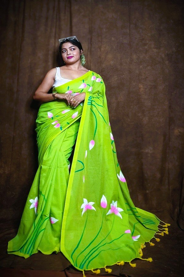 khadi green hand painted saree with Padma flower motifs – Swamini Sarees
