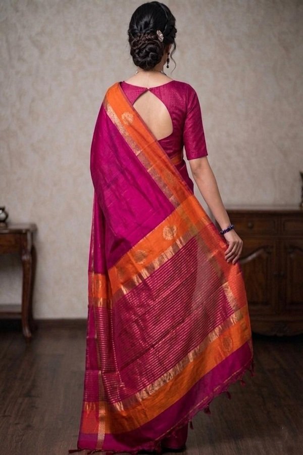 magenta maheshwari cotton silk ganga jamuna border back view draped on model by swamini sarees